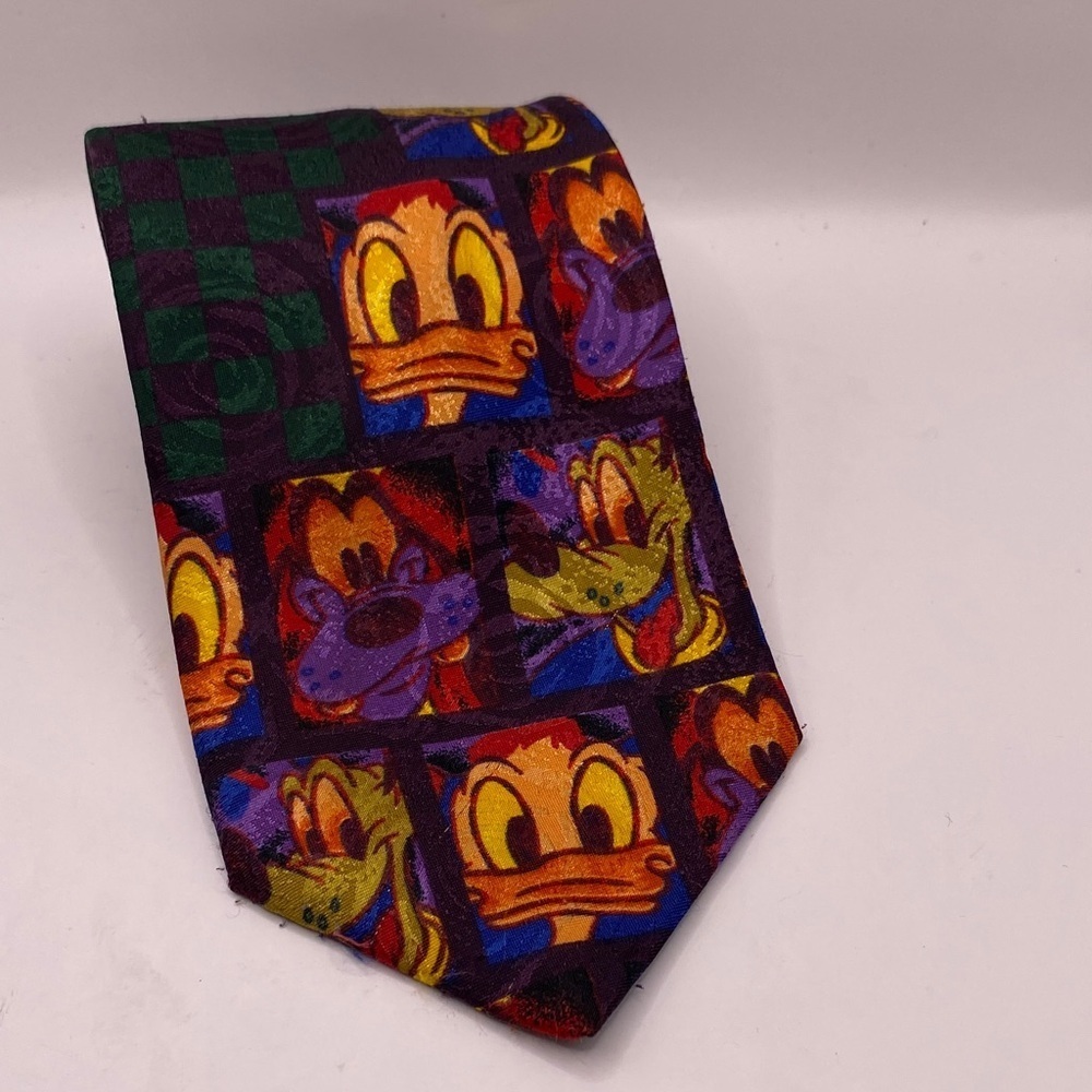 Limited Edition Disney  Daffy Goofy Mickey Men’s Neck Tie Mickey Unlimited